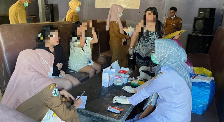 Tekan Angka Penularan Penyakit, Dinkes Taliabu Lakukan Pemeriksaan Kesehatan di Tempat Hiburan Malam
