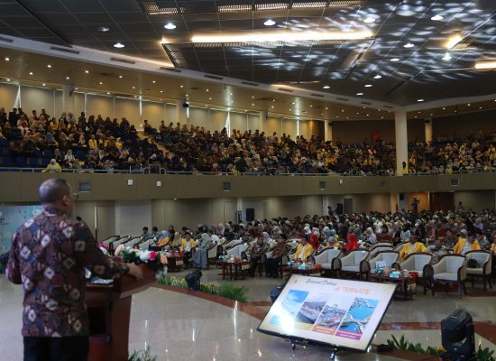 Wali Kota Ternate Tampil sebagai Pembicara pada Seminar Wisuda Universitas Terbuka di UTCC
