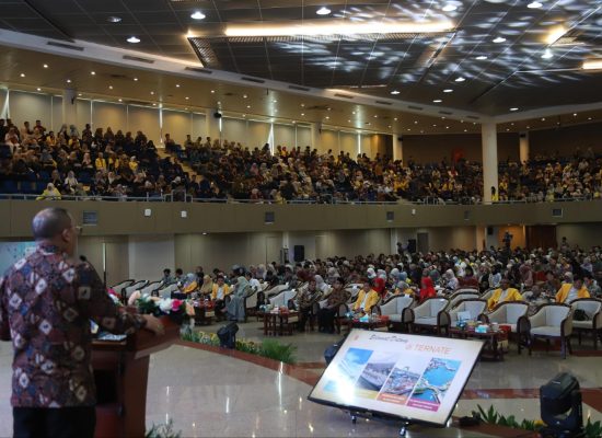 Wali Kota Ternate Tampil sebagai Pembicara pada Seminar Wisuda Universitas Terbuka di UTCC