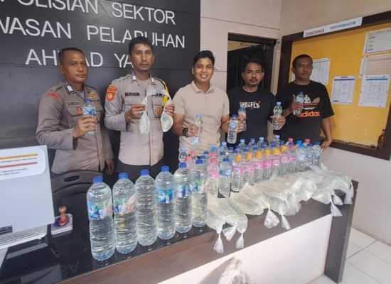 Langsung Action setelah Jabat Kapolsek Ahmad Yani Ternate, Nizham Sita Miras di Atas Kapal
