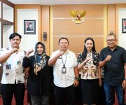 Sekda Ternate Lepas Dua Delegasi Gita Bahana Nusantara menuju Istana Negara