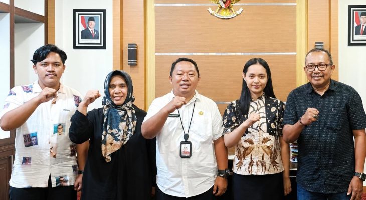 Sekda Ternate Lepas Dua Delegasi Gita Bahana Nusantara menuju Istana Negara