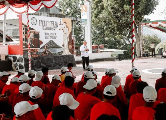 Sekda Kota Ternate Beri Kuliah Umum ke Mahasiswa Baru Fakultas Hukum Unkhair