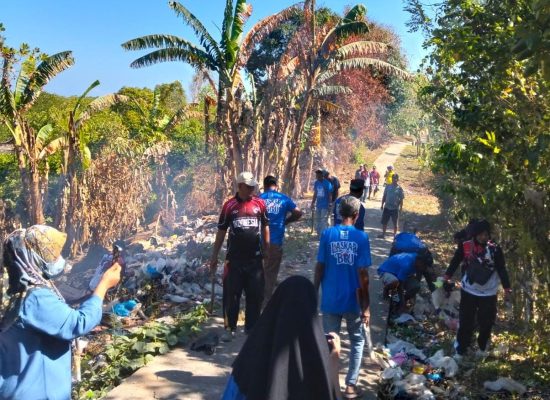 Jelang HUT ke-25, Demokrat Taliabu Gelar Gerakan ASRI di Desa Nggele