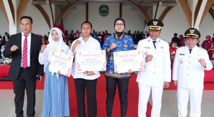 Pemda dan KONI Haltim Beri Bonus Atlet Peraih Medali di Porprov Malut, Ricky: Bentuk Apresiasi dan Motivasi