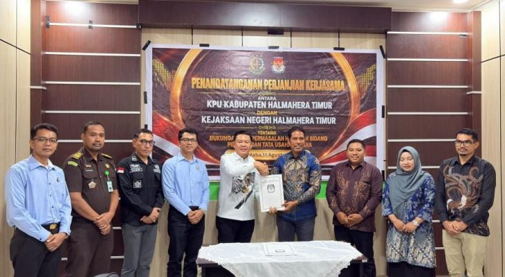 Kejari Haltim dan KPU Teken PKS, Perkuat Pendampingan Hukum Bidang Perdata dan TUN