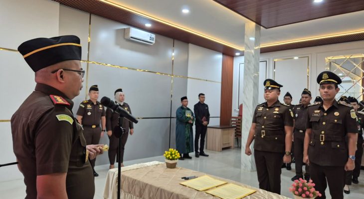 Lantik Kasi Pidsus dan Pidum, Kajari Tidore Ingatkan Penegakan Hukum Harus Dirasakan Masyarakat