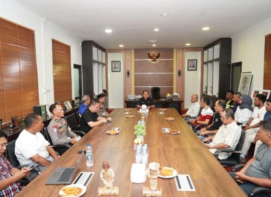 Pedagang Kopi di Area Lapangan Ngara Lamo Kota Ternate Ditata