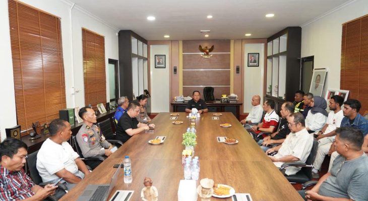 Pedagang Kopi di Area Lapangan Ngara Lamo Kota Ternate Ditata