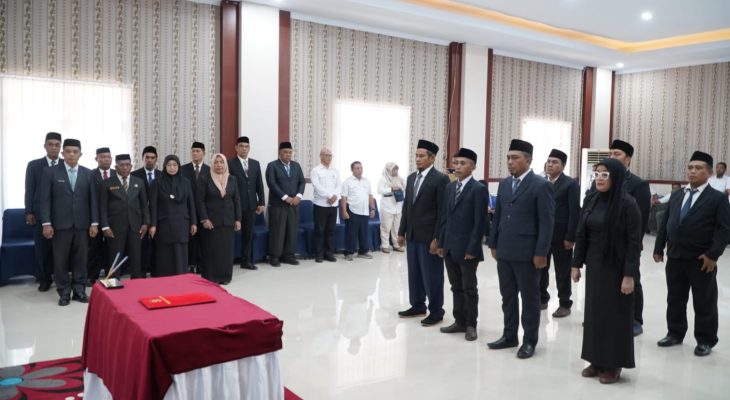 10 Pejabat Administrator dan Pengawas Pemprov Maluku Utara Resmi Dilantik