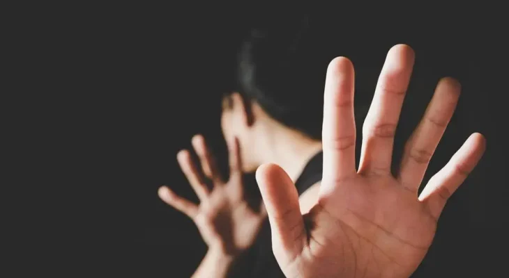 Perempuan 21 Tahun di Ternate Diduga Dilecehkan Pacar Temannya di Mobil, Minta Diproses Hukum