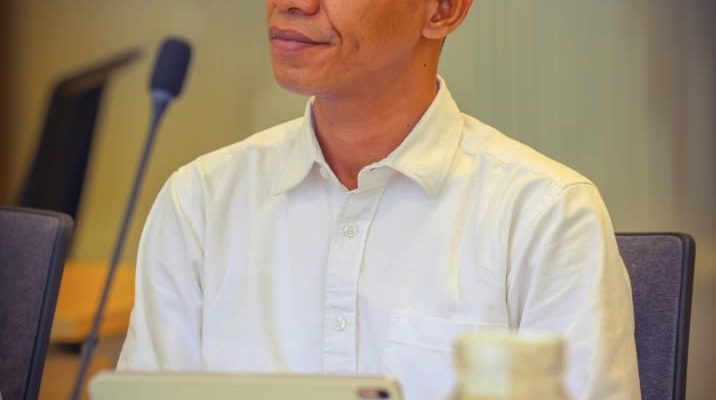 Bakat Menulis Diwarisi dari Sang Ayah