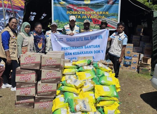 YBM PLN UIP MPA Salurkan Bantuan untuk Korban Kebakaran Dok IX Kota Jayapura