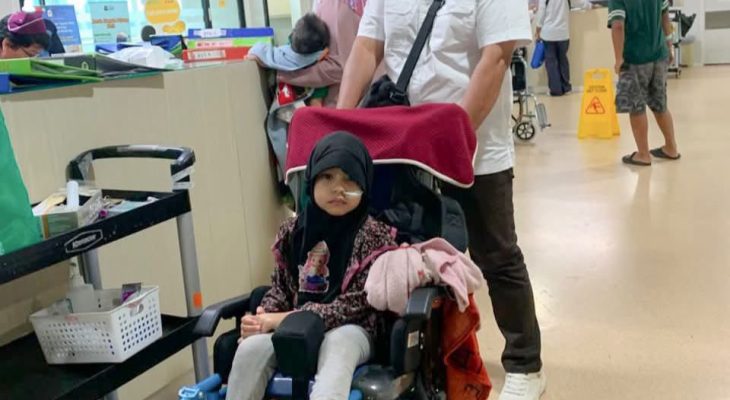 NHM Peduli Dampingi Salsabila Jalani Pengobatan Kelainan Tulang Belakang Selama Lima Tahun