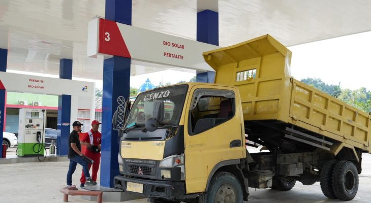 Urai Antrean Truk Logistik, Pertamina Buka Layanan Biosolar Lebih Pagi