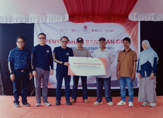 Rayakan HUT ke-48, Pasar Modal Indonesia Hadirkan Fasilitas Penyimpanan Ikan untuk Nelayan Ternate