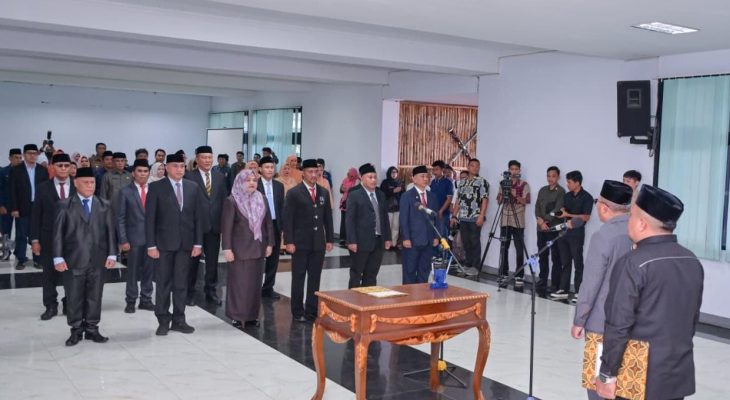 Lantik 11 Pejabat, Wali Kota Ternate Pesan Fokus Program Berdampak ke Masyarakat