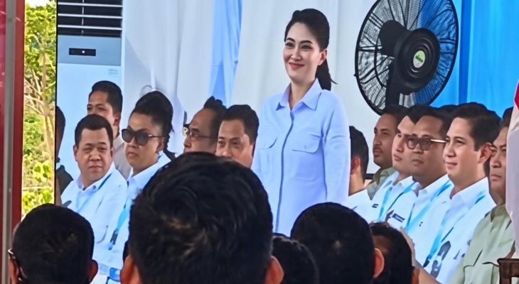 Tepuk Tangan Meriah Saat Sherly Disapa, Prabowo: “Pemilu Masih Lama”