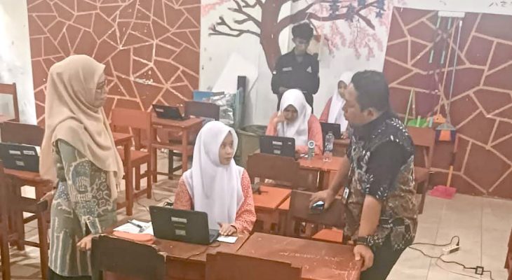 Sekda Rizal Marsaoly Pantau Pra TKA di SMA Negeri 8 Ternate