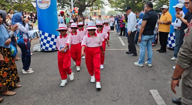 Gerak Jalan Indah Warnai HUT Maluku Utara di Sofifi