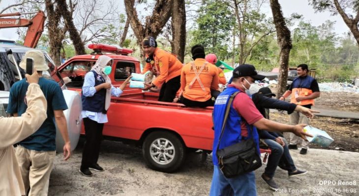 Dinkes Malut Salurkan 5.000 Masker untuk Warga Terdampak Asap di TPA Takome