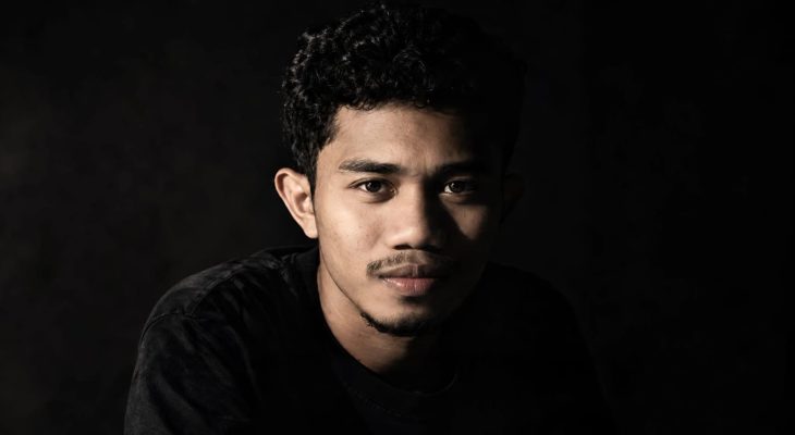 Mengembalikan Kompas Moral Demokrasi di Tingkat Tapak