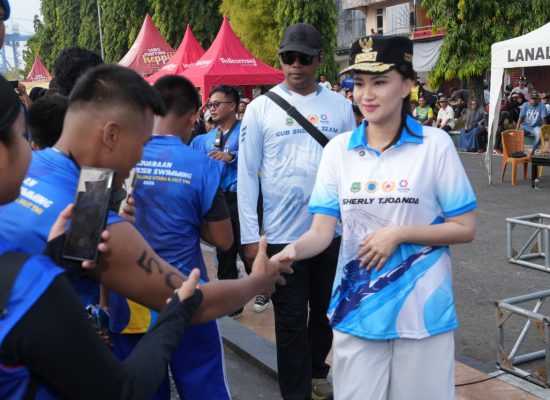 Gubernur Sherly Dorong Siswa Maluku Utara Mahir Berenang