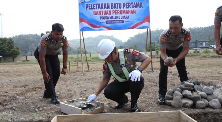 Kapolda Malut Letakkan Batu Pertama Pembangunan 107 Rumah Dinas untuk Bintara dan Perwira