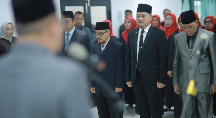 Wali Kota Ternate Lantik Kadispersip, Kepala Sekolah dan Pengurus Dewan Pendidikan