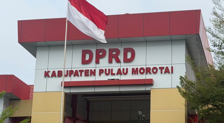 Sekwan Bungkam saat Paripurna DPRD Pulau Morotai Mendadak Dibatalkan